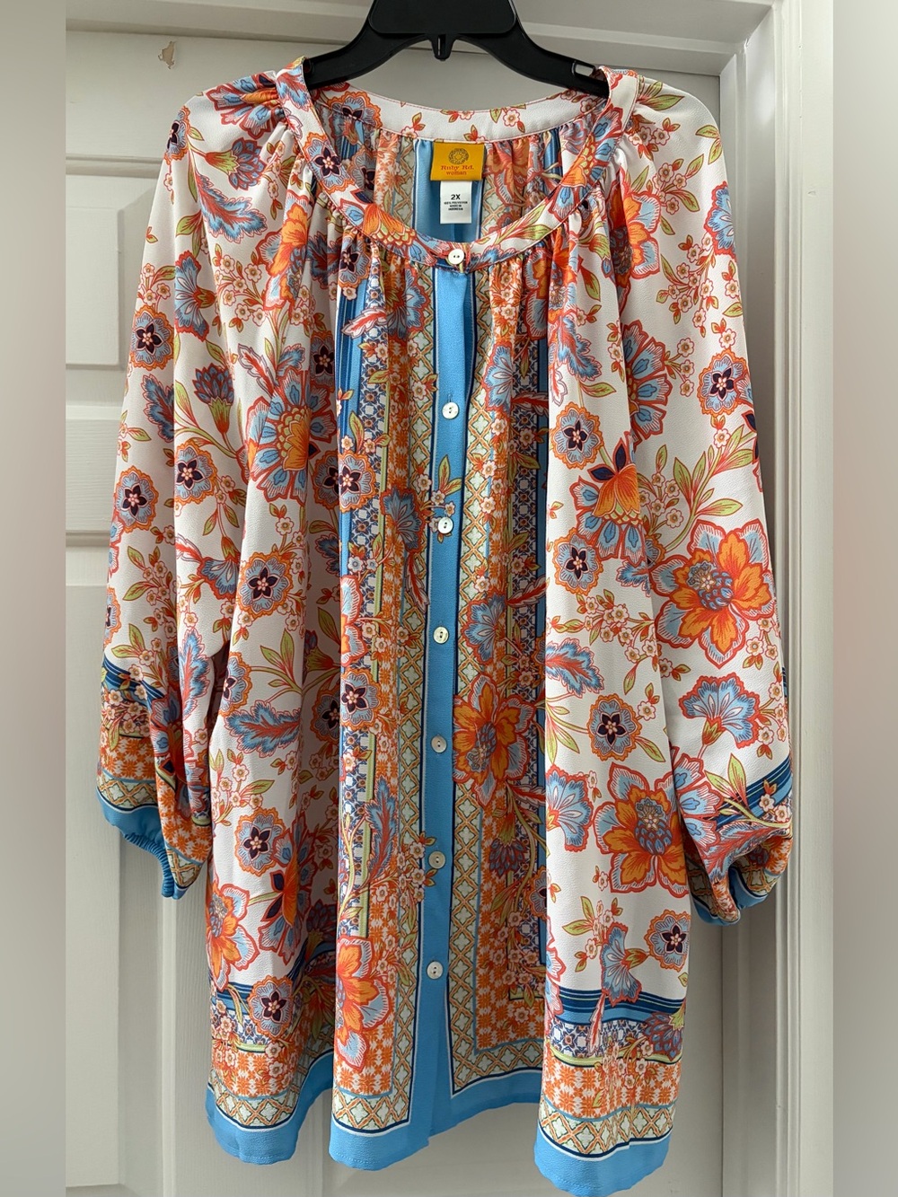 Ruby Rd. Woman Floral & Geometric Print Button-Front Blouse (NWOT)